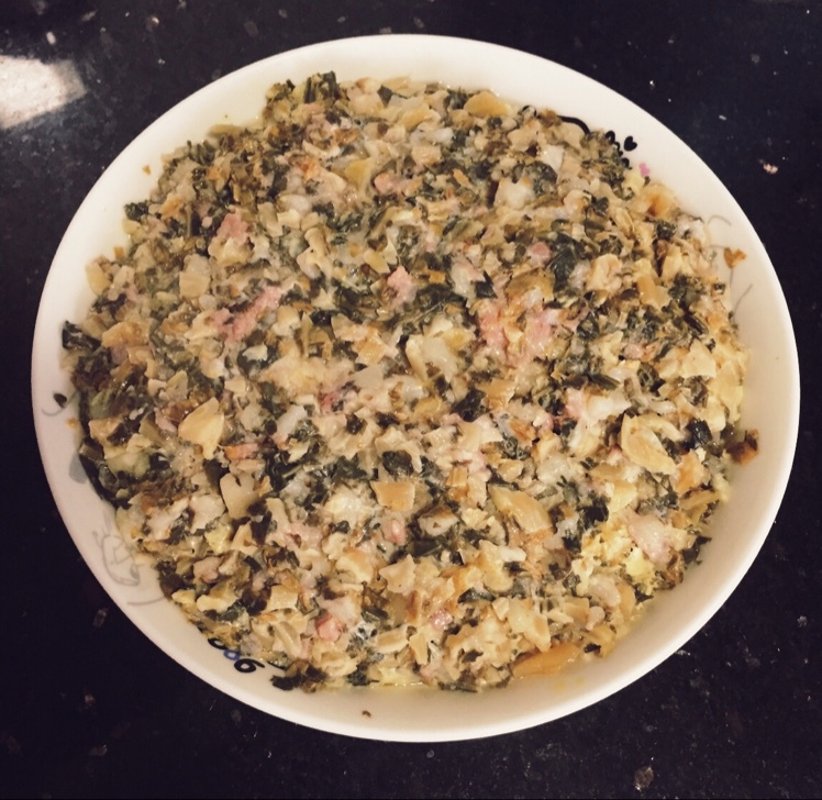 霉干菜蒸肉饼
