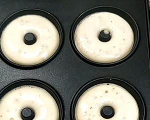 凯伍德华夫饼机                糯米甜甜圈的做法 步骤7