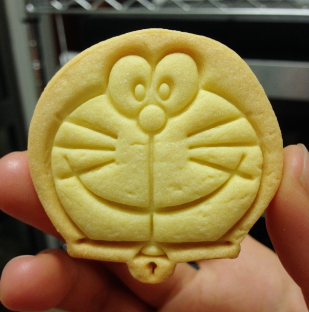 超简单！好吃又平整的糖霜饼干底的做法（附贴心小提示哦）