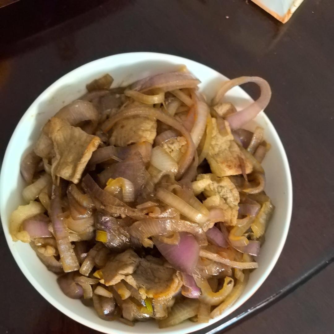 洋葱炒肉（宝宝爱吃）