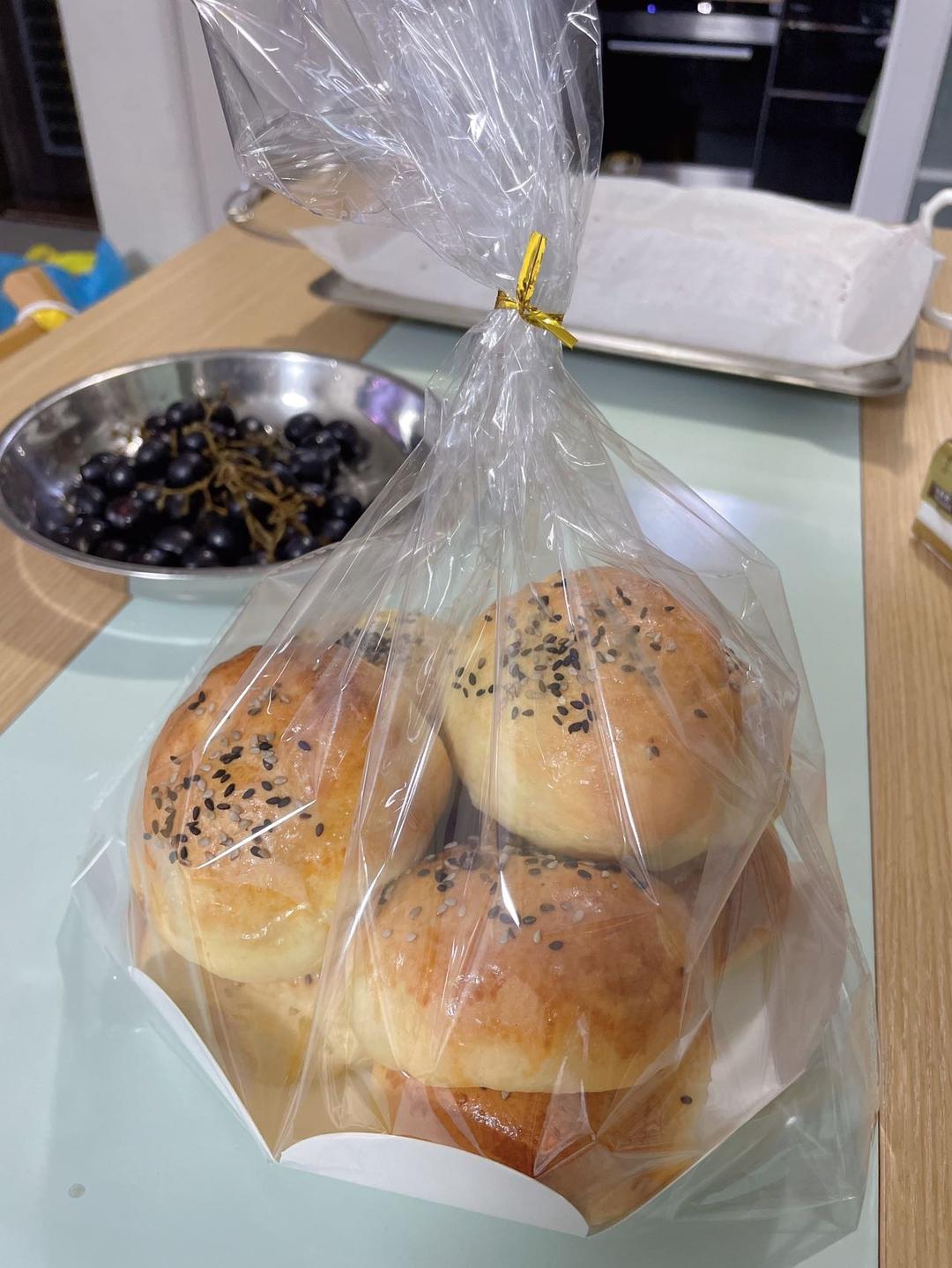 超级软～豆沙面包