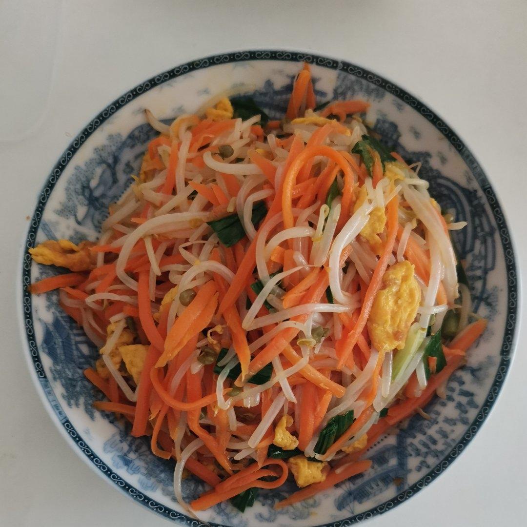 鲜香爽脆炒豆芽