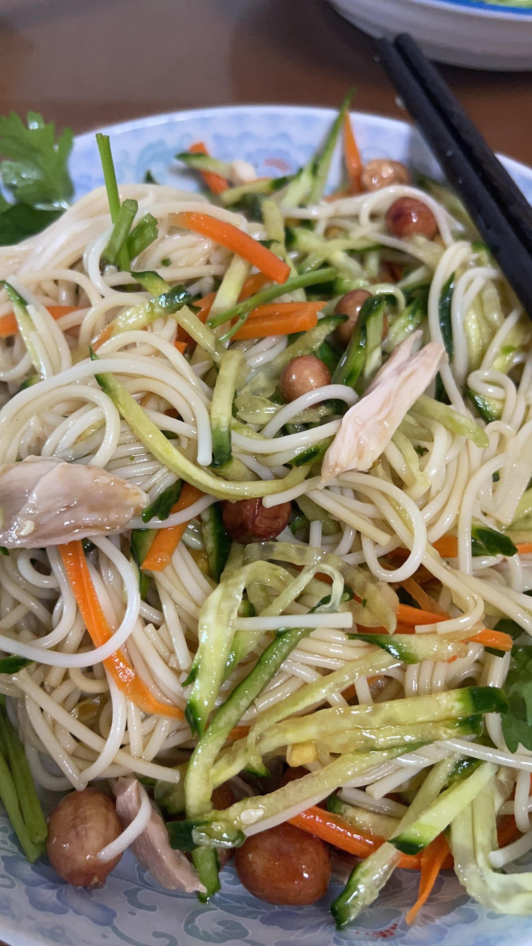🥒鸡丝凉面
