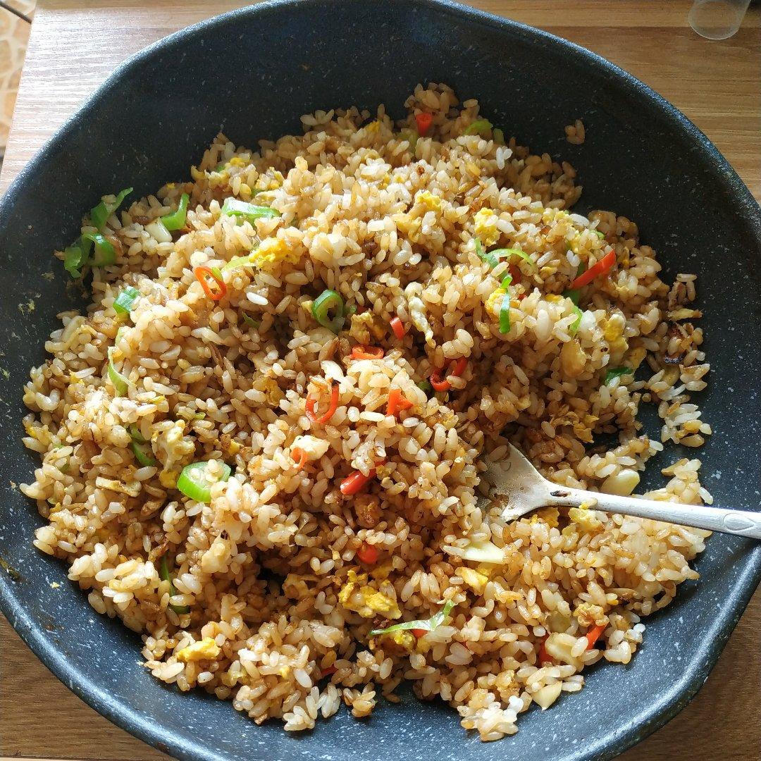 好吃到停不下来的酱油蛋炒饭