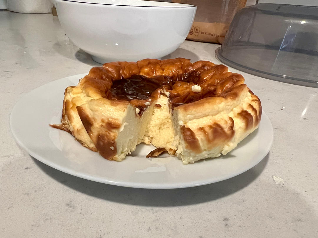 小山进公开食谱-使用大量牛奶，无淡奶油的巴斯克乳酪蛋糕