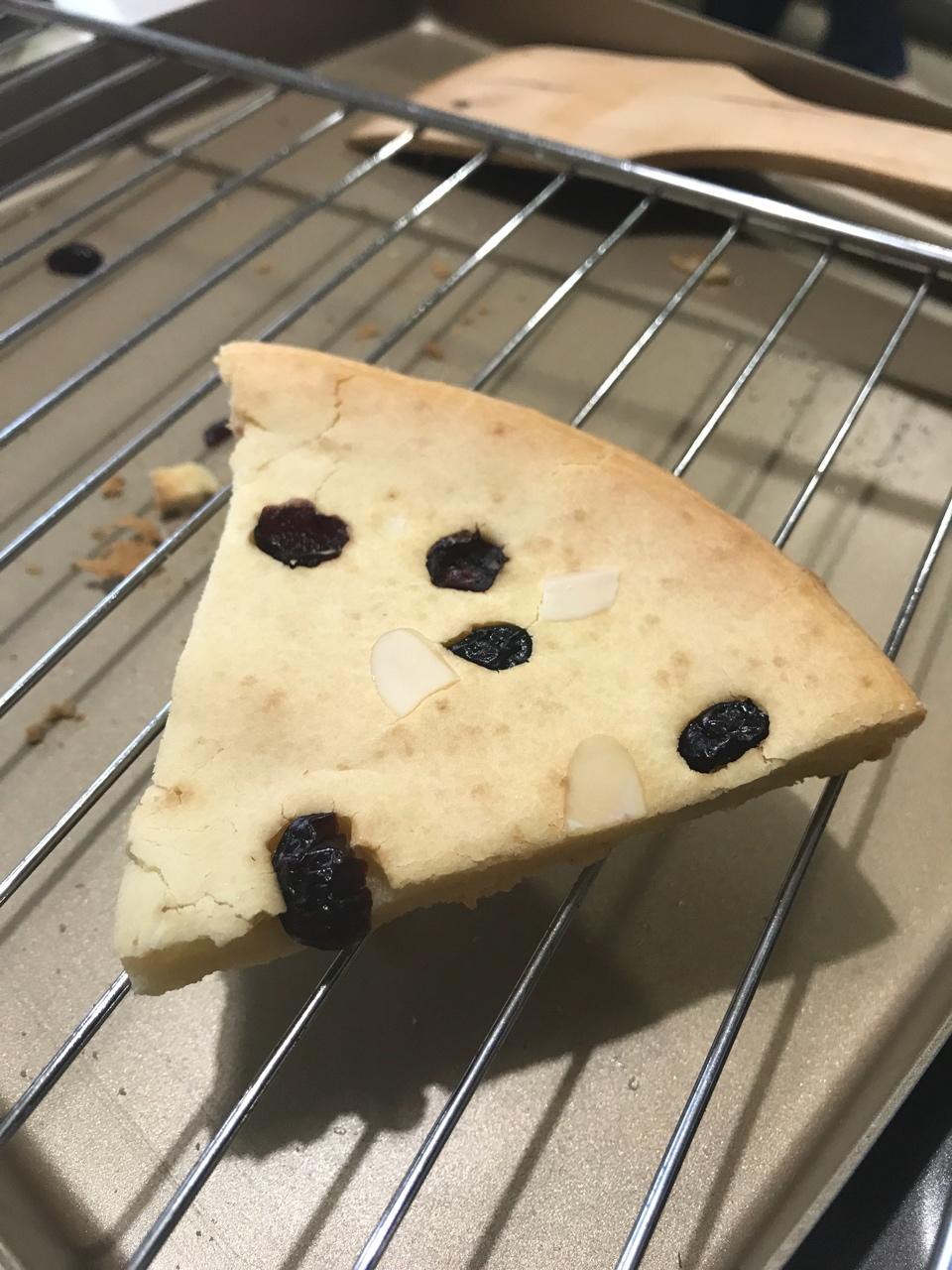 超好吃的奶香葡萄干脆烤年糕