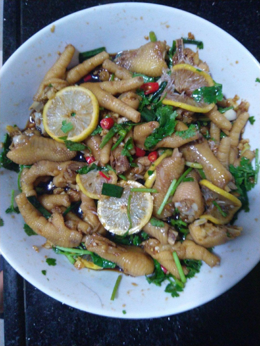 【柠檬酸辣鸡爪】自制超级无敌美味的网红鸡爪