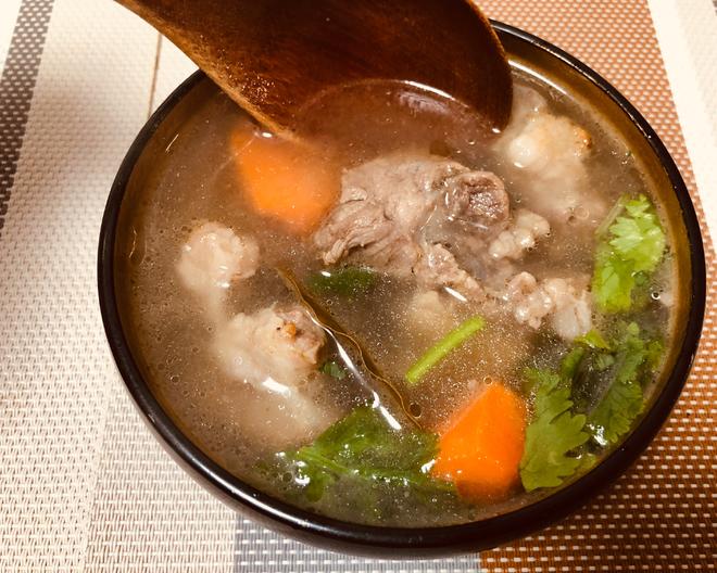 羊肉胡萝卜汤的做法