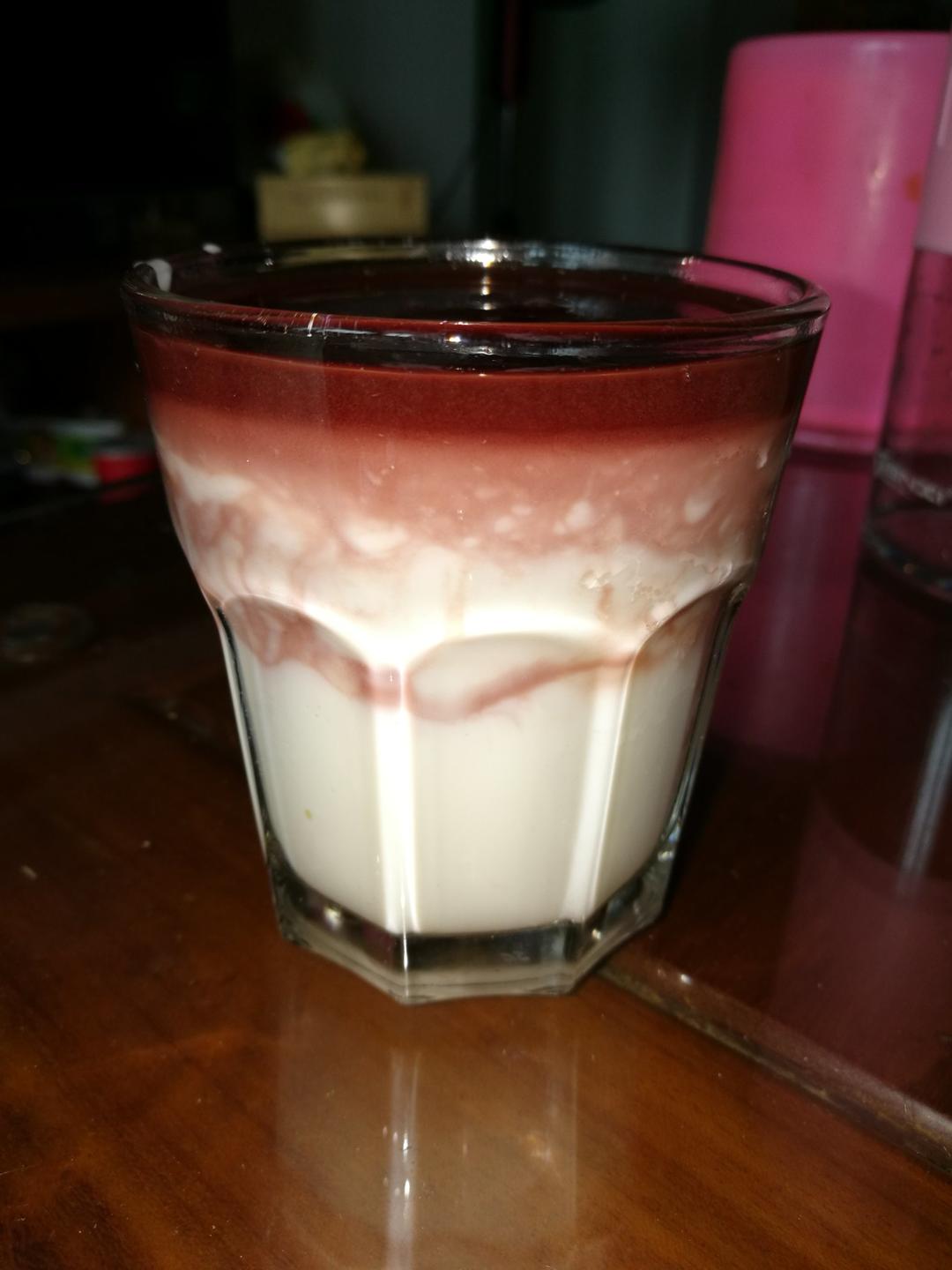 红酒酸奶