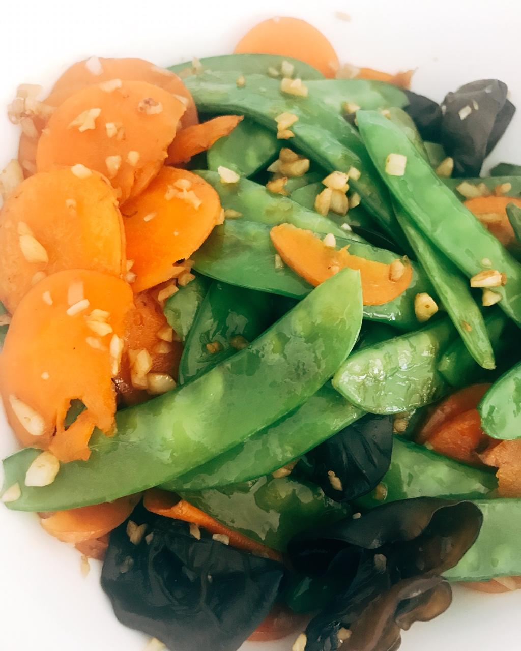 素菜也可以这么美—荷塘小炒