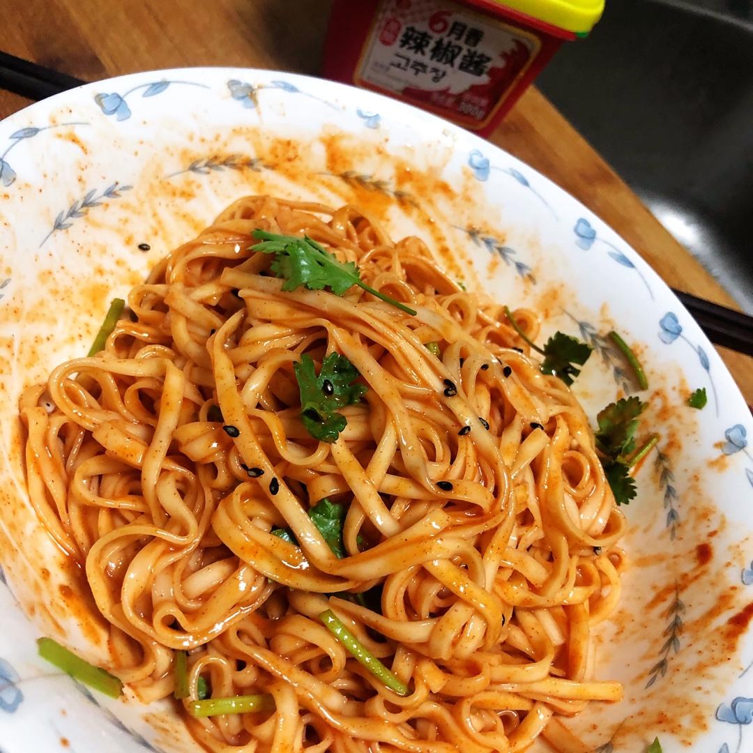 根本停不下来系列——韩式甜辣酱拌面