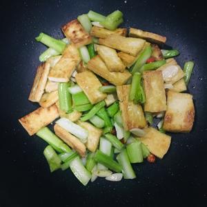 家常青菜豆腐的做法 步骤3
