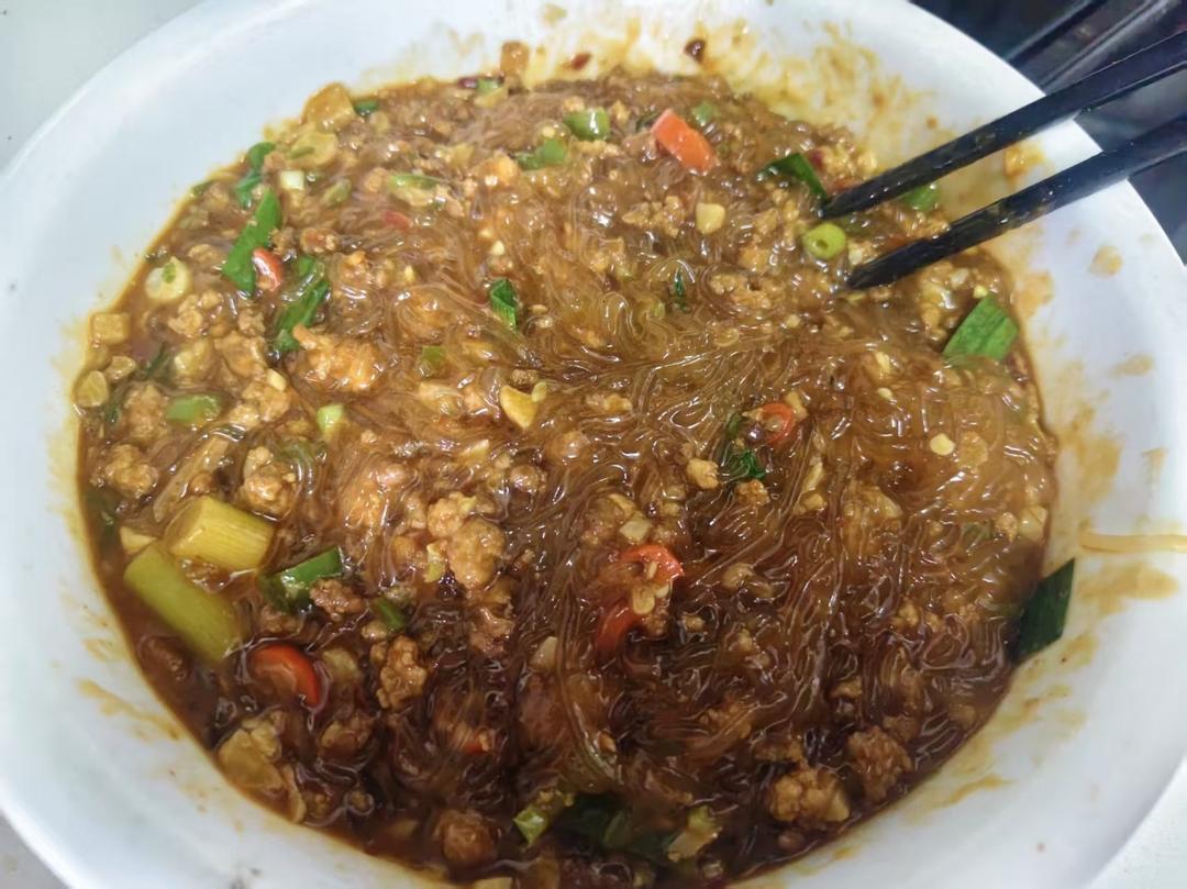 蚂蚁上树——肉沫粉条