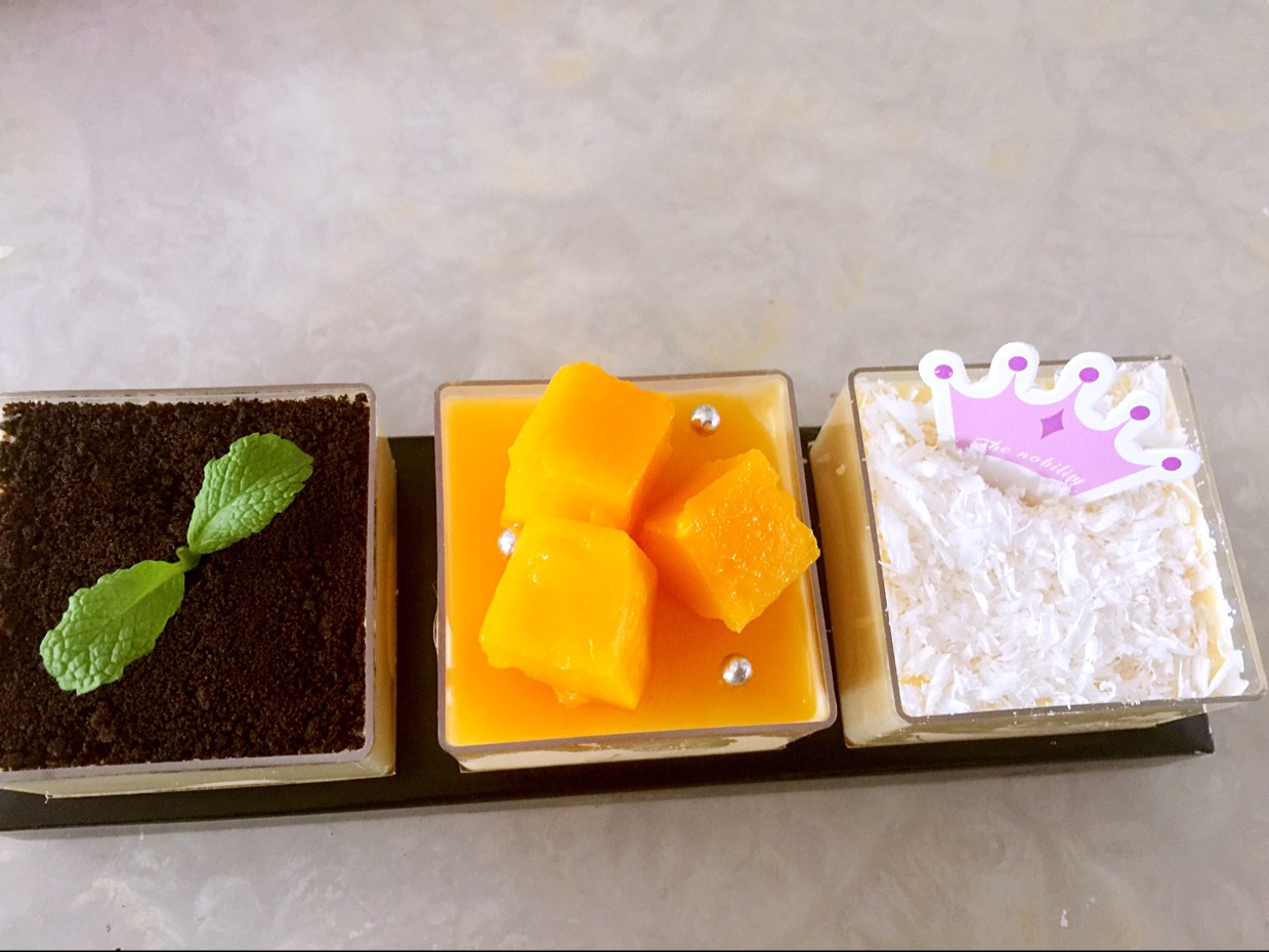 芒果慕斯杯