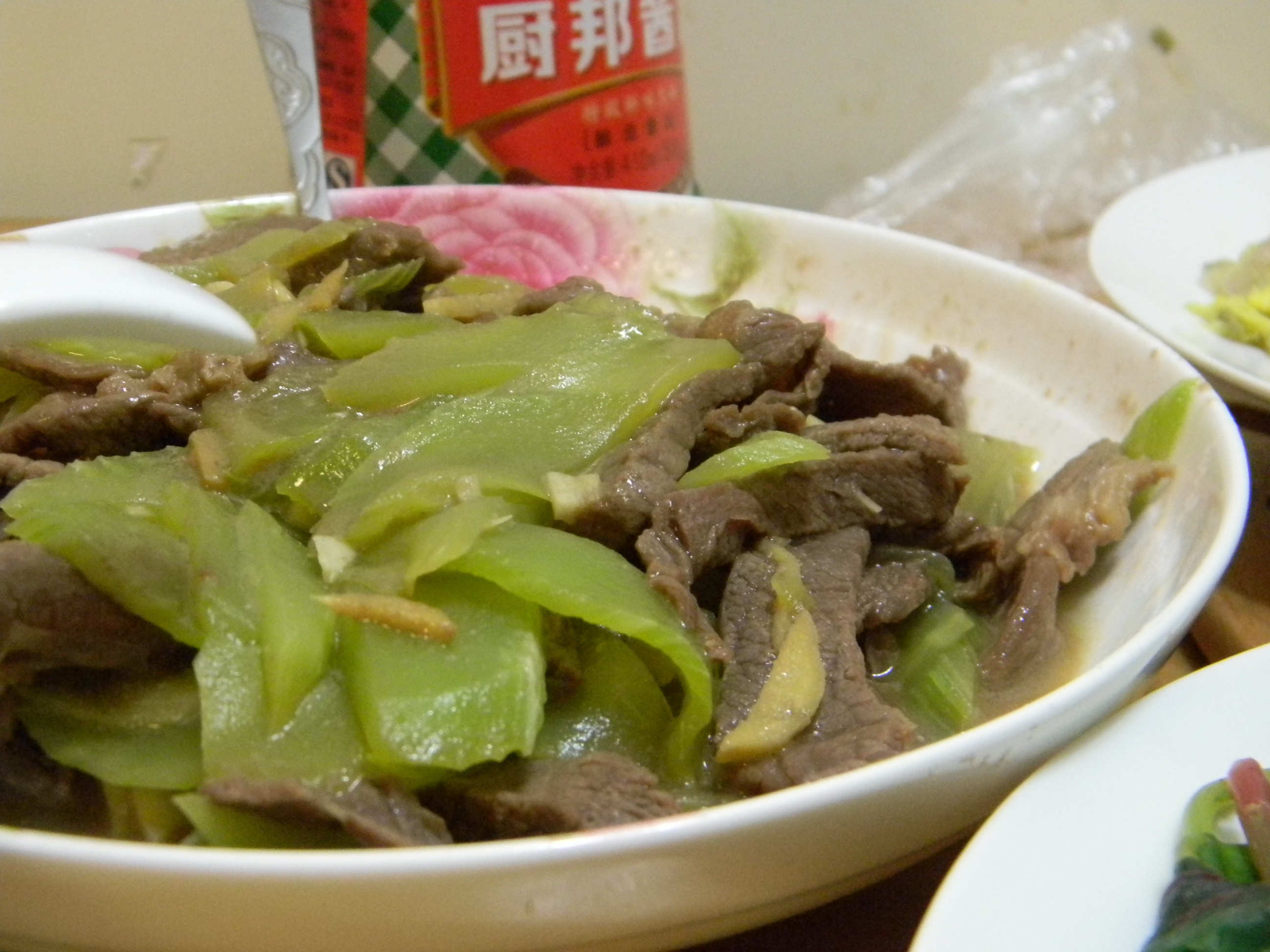 莴笋炒牛肉丝