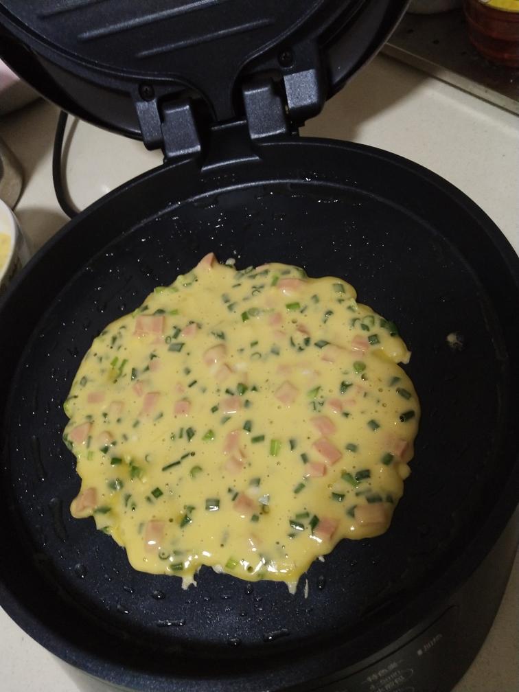 鸡蛋饼（电饼档）的做法 步骤1