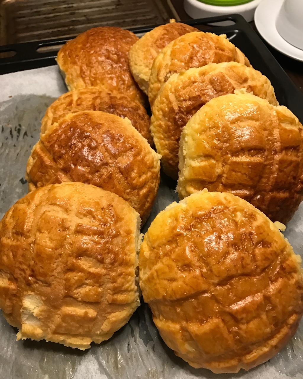 好吃到炸裂的港式菠萝包（附带制作酥皮的小视频）