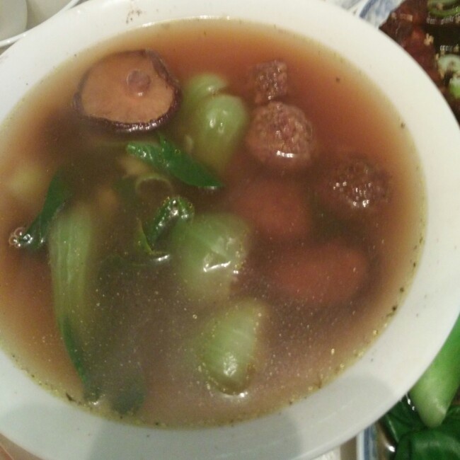 小白菜丸子汤