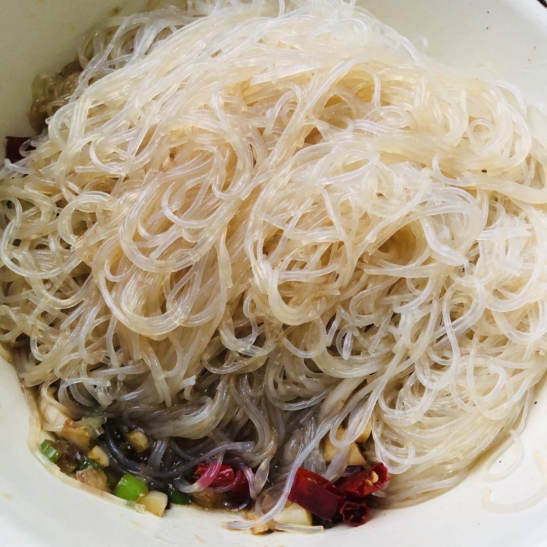 连吃3天不过瘾的凉拌酸辣粉丝