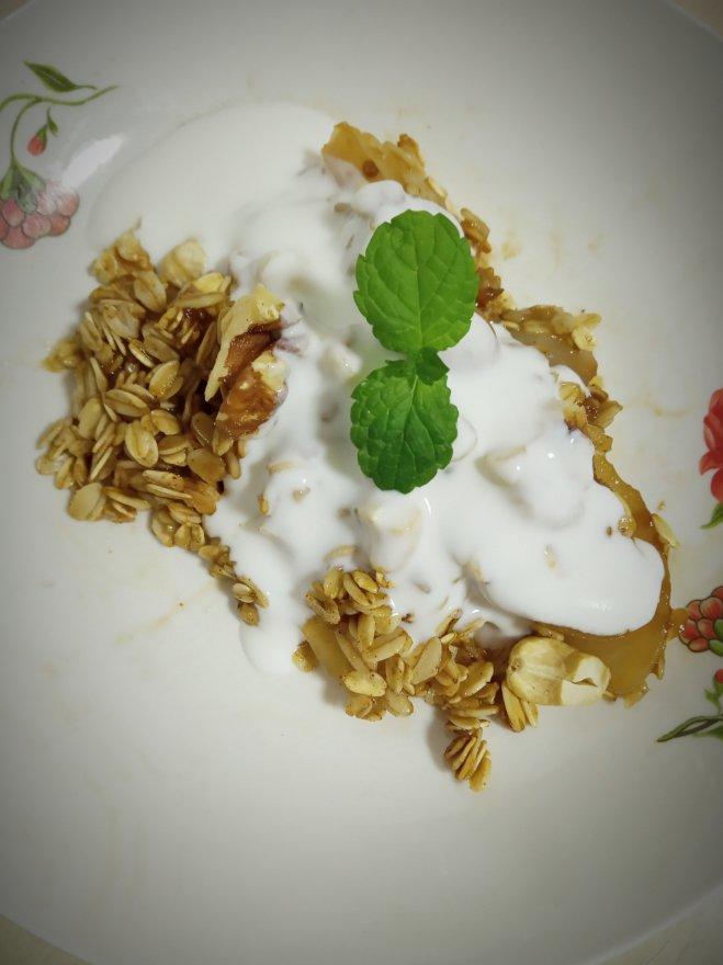 黄桃蓝莓燕麦脆丨健康·三餐