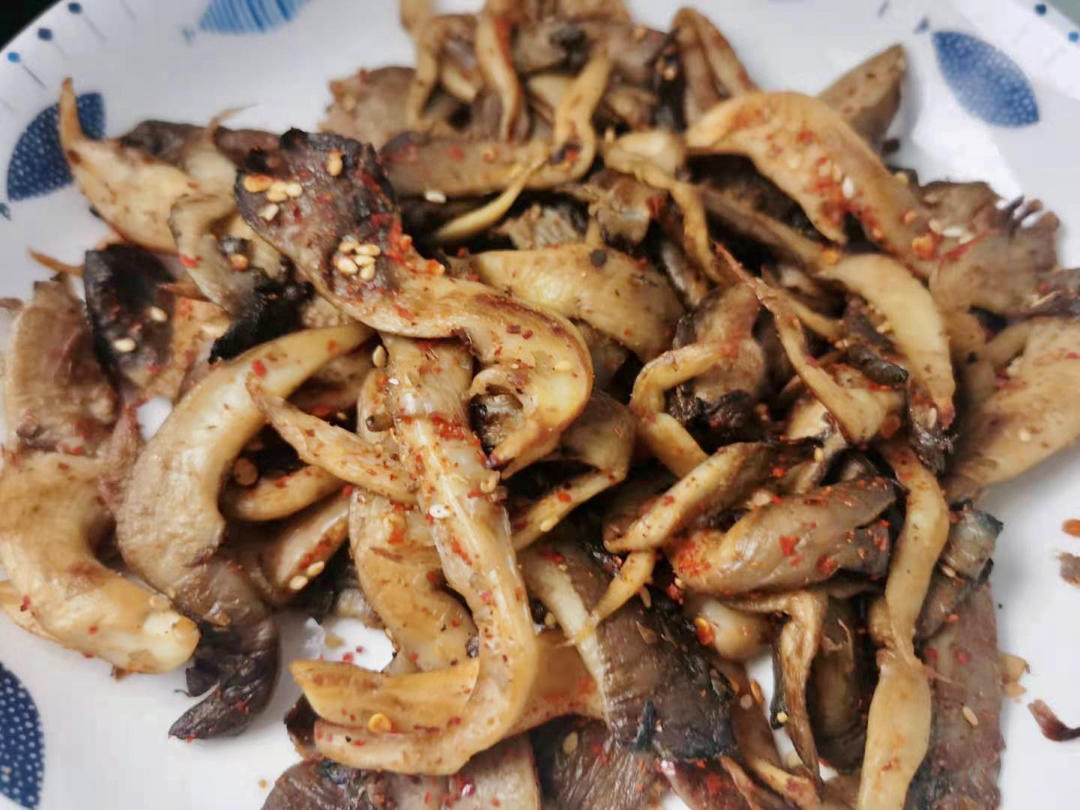 干煸平菇（有肉的味道）