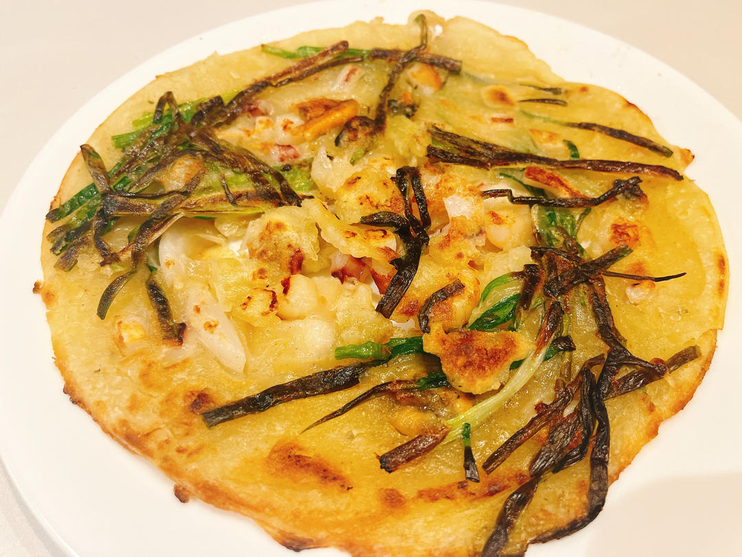 做出跟餐厅一样酥嫩的【韩式海鲜葱饼】