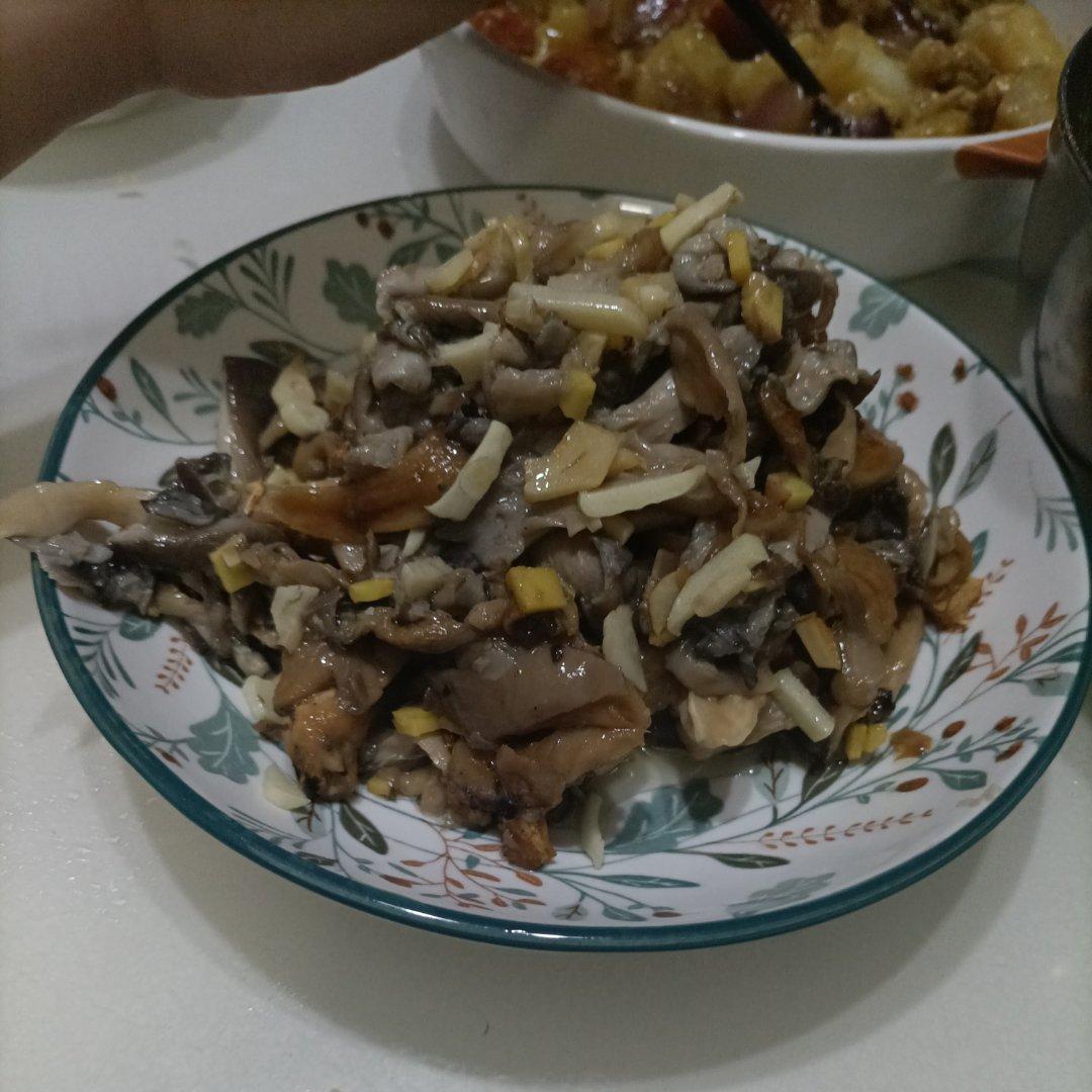 素炒平菇