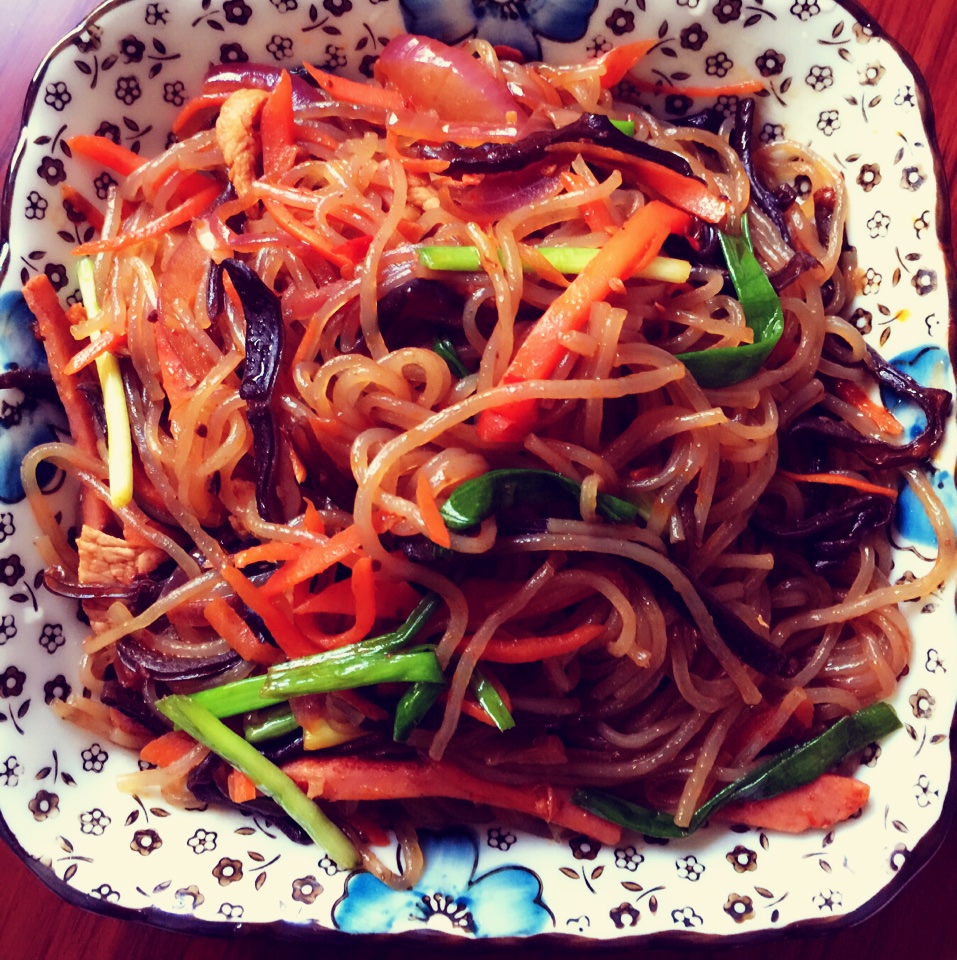 韩式粉丝炒杂菜 Korean Style Glass Noodles with Vegetables