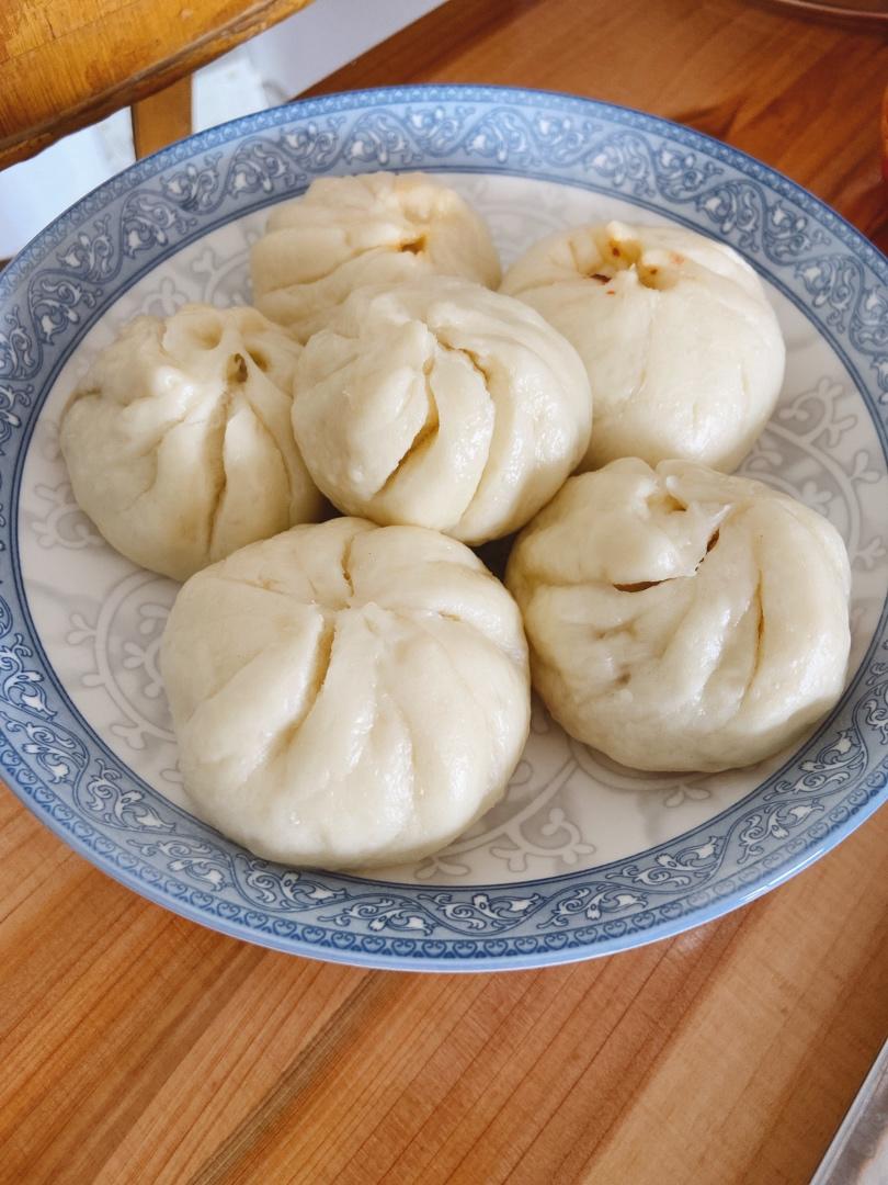 鲜肉包子