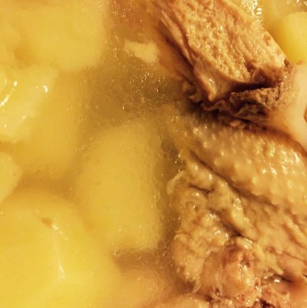 木耳土豆炖鸡汤