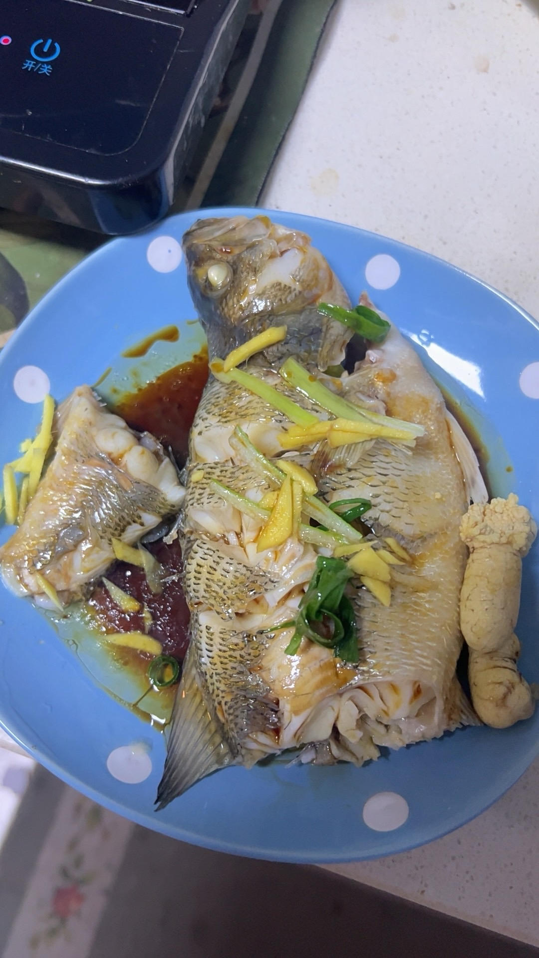 10分钟做 清蒸鲈鱼 （附切鱼图解）