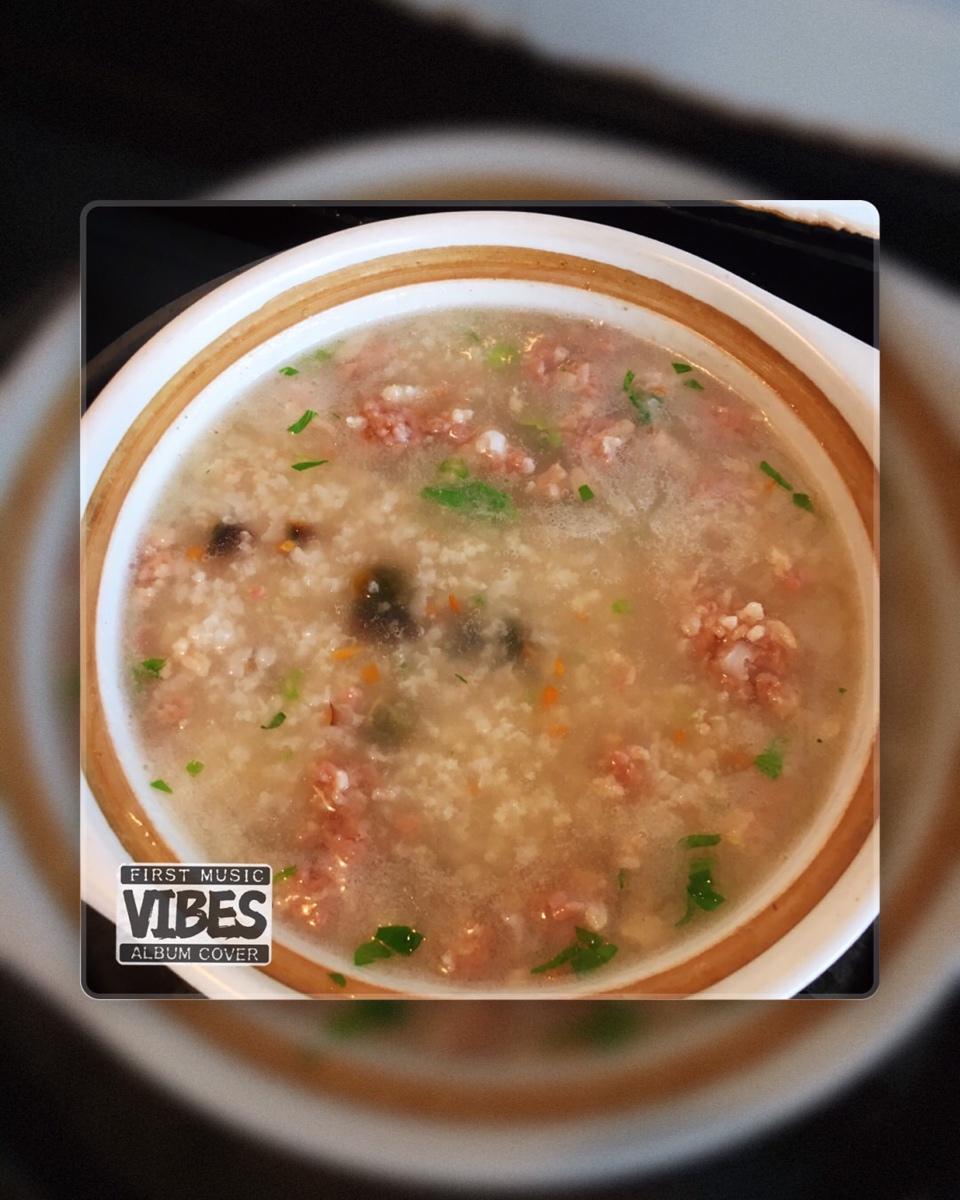简单易煮的皮蛋瘦肉粥（老广人经典的粥品）