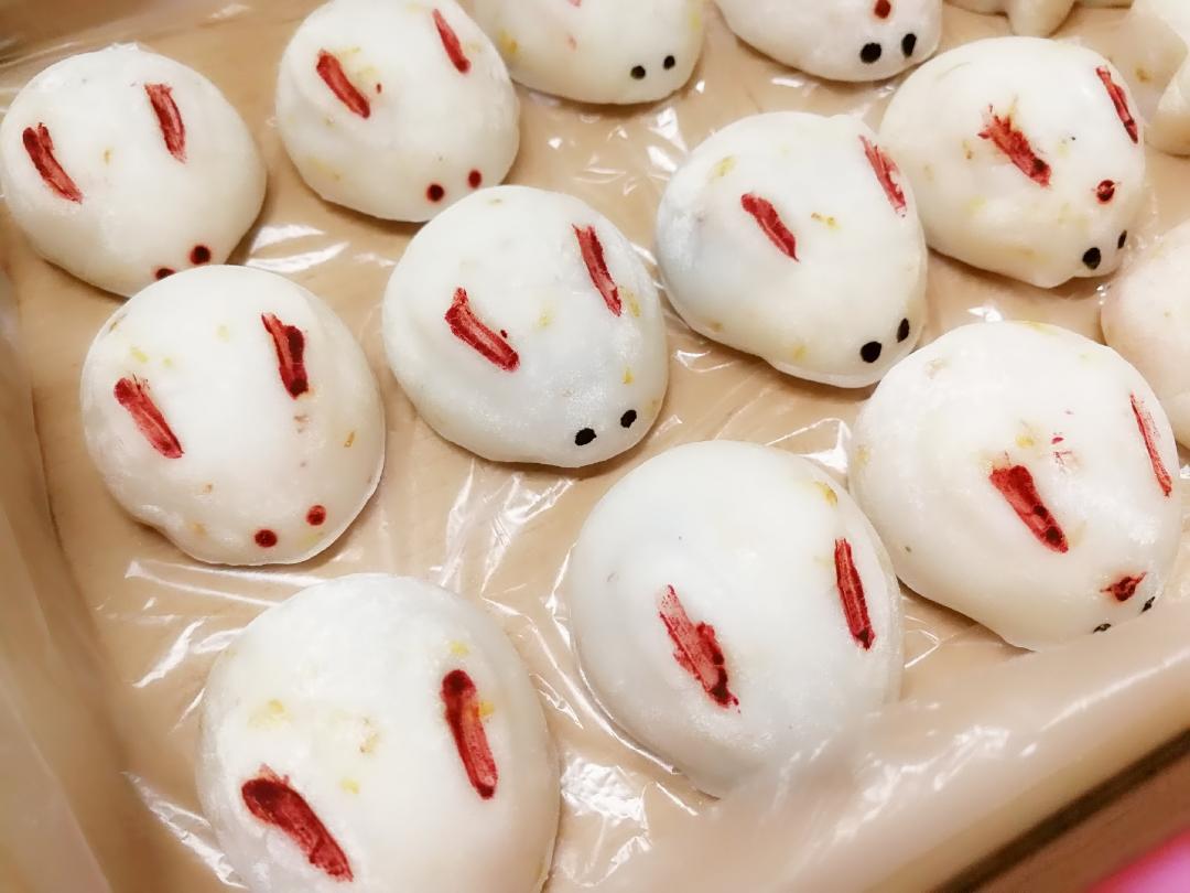 【冰皮月饼兔的做法步骤图,冰皮月饼兔怎么做好吃】紫薯兔子_下厨房