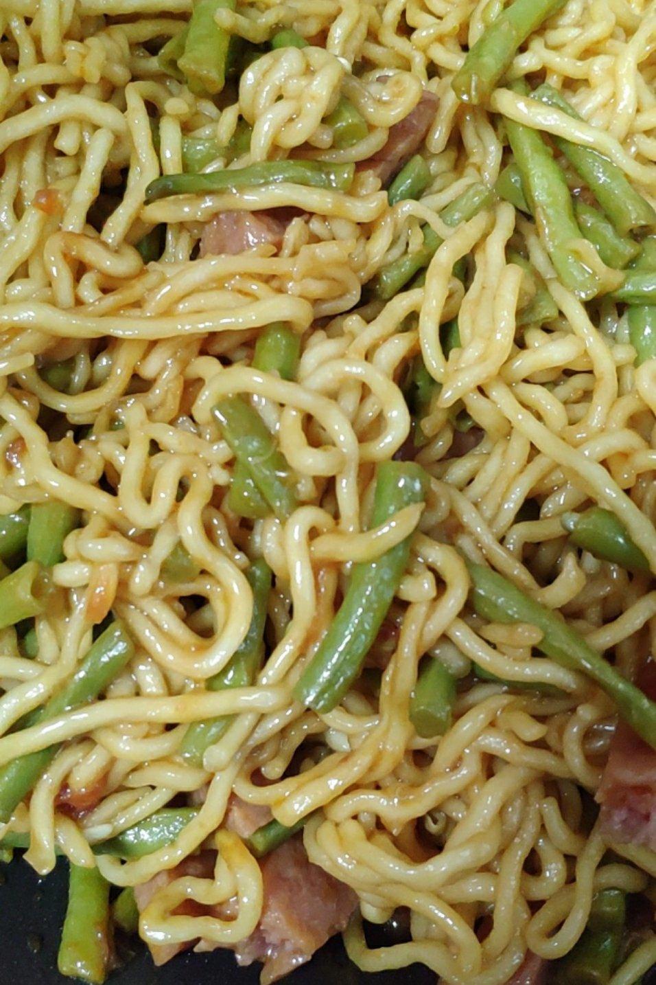 堂妈小厨——豆角番茄焖面