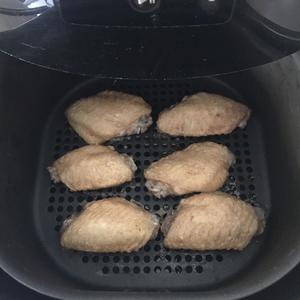 空气炸锅盐焗鸡翅的做法 步骤3