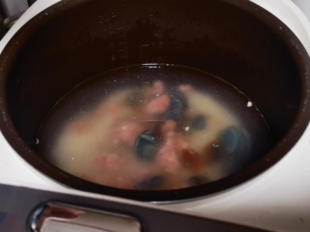 十五分钟快手之香滑皮蛋瘦肉粥(附五分钟电饭煲电压力锅更快捷方法)