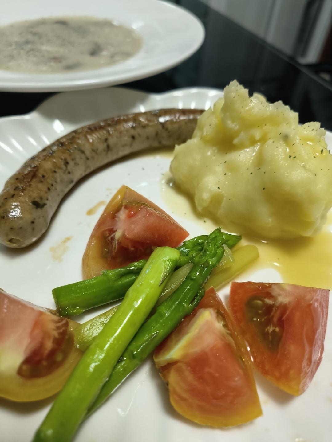 🇩🇪简单正宗德国香肠Bratwurst/Weißwurst + Knödel