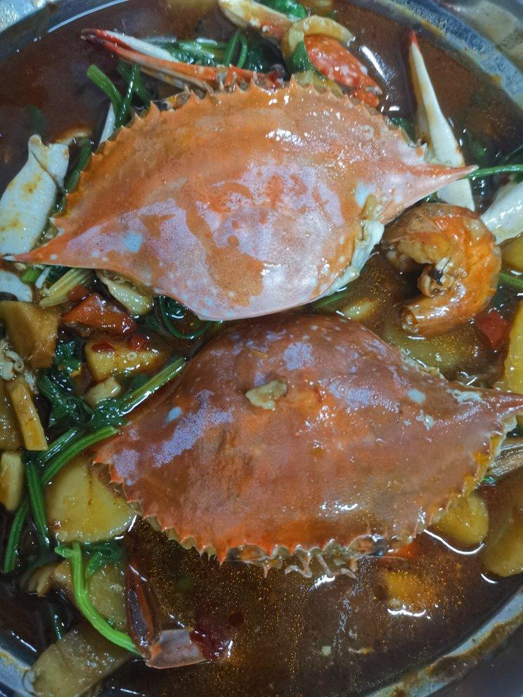 胖哥俩肉蟹煲