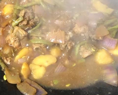排骨炖豆角土豆的做法