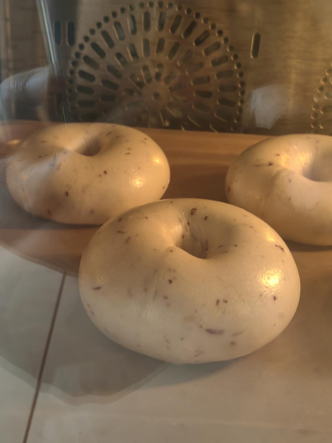 玫瑰牛乳贝果