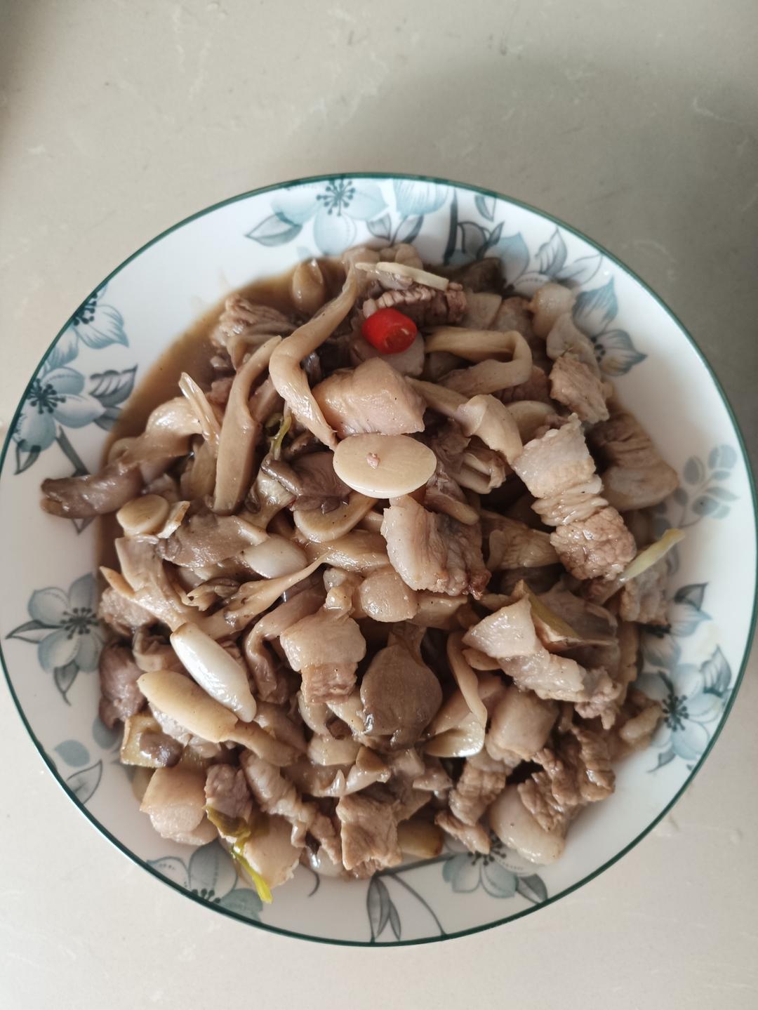 快炒，平菇炒肉，蘑菇炒出肉味道