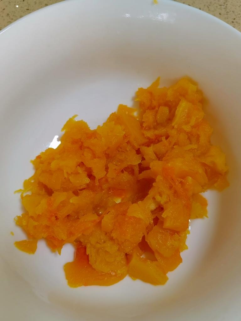 用南瓜做的南瓜豆沙包的做法 步骤5