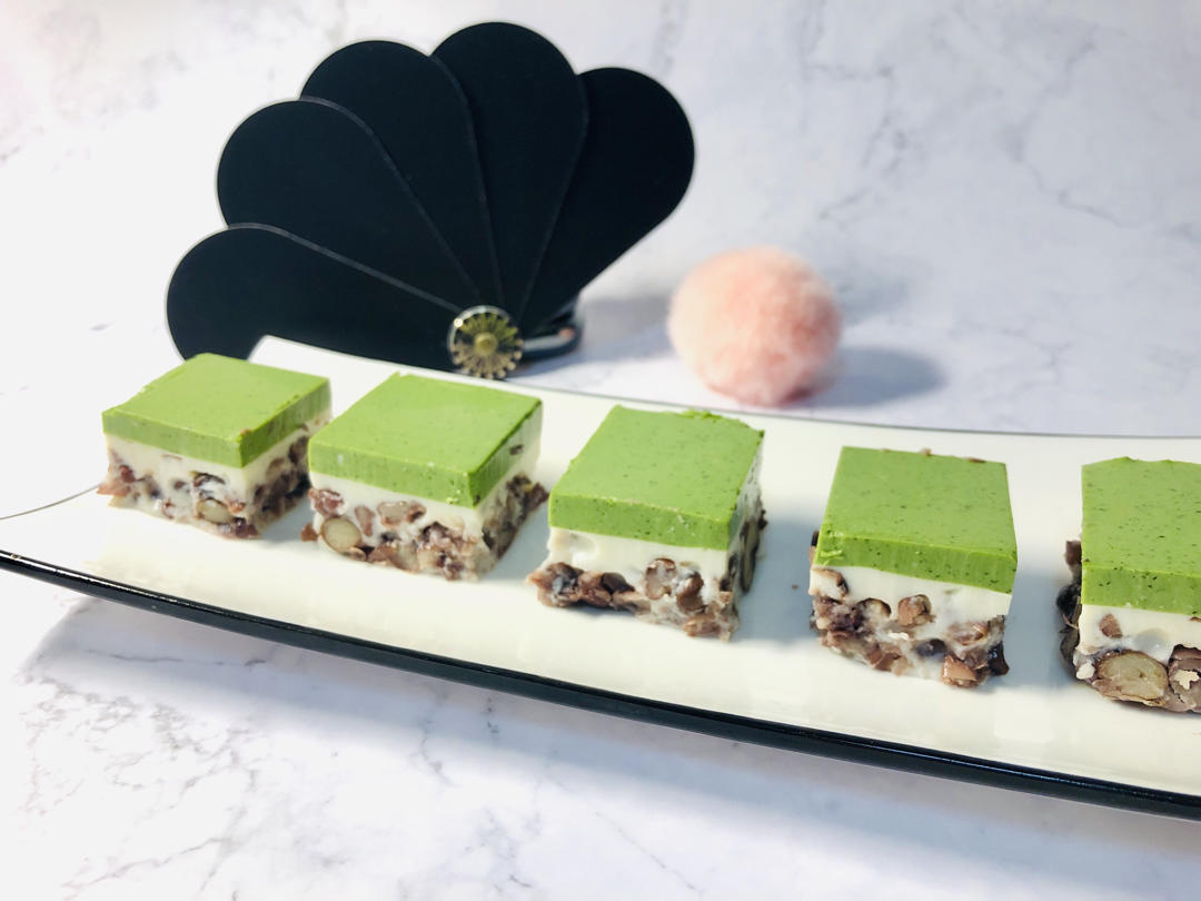 入口即化❗️好看又好吃的抹茶红豆奶糕