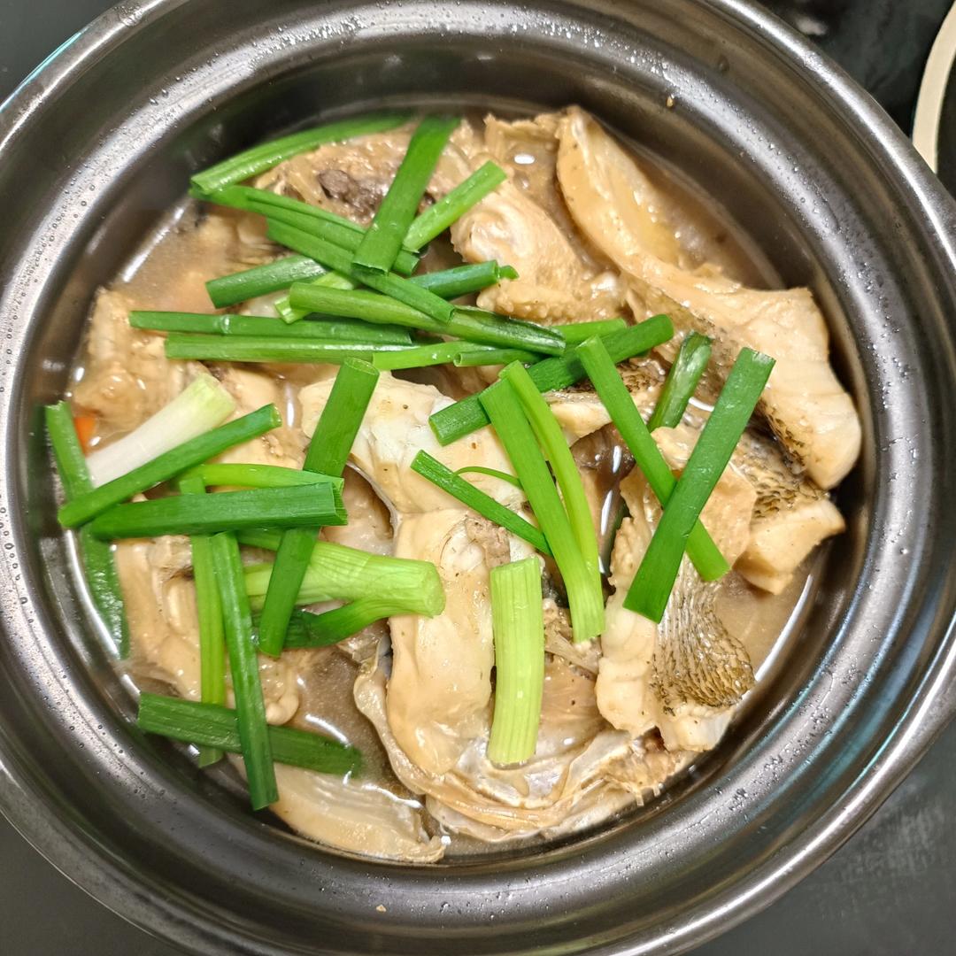 鲜嫩豆腐鲈鱼煲