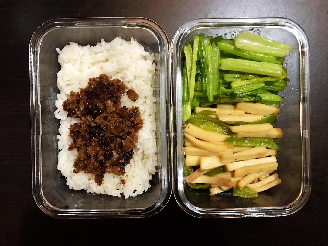杏鲍菇炒青椒