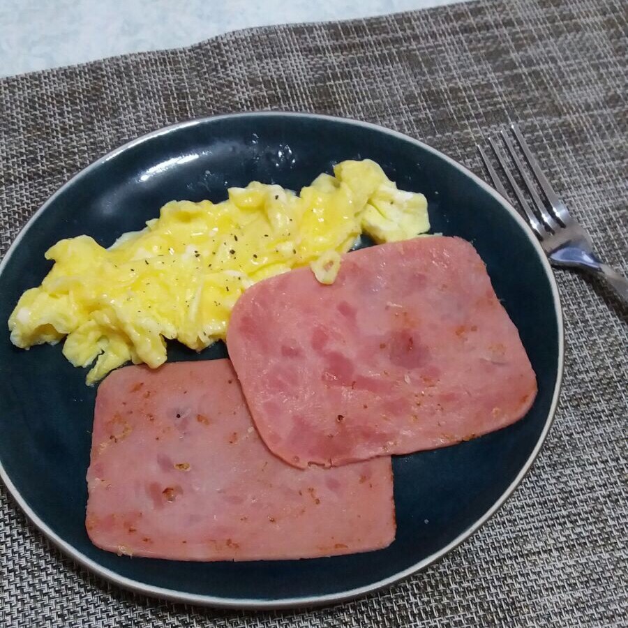 早餐＊西式炒蛋／英式炒蛋／牛油炒蛋