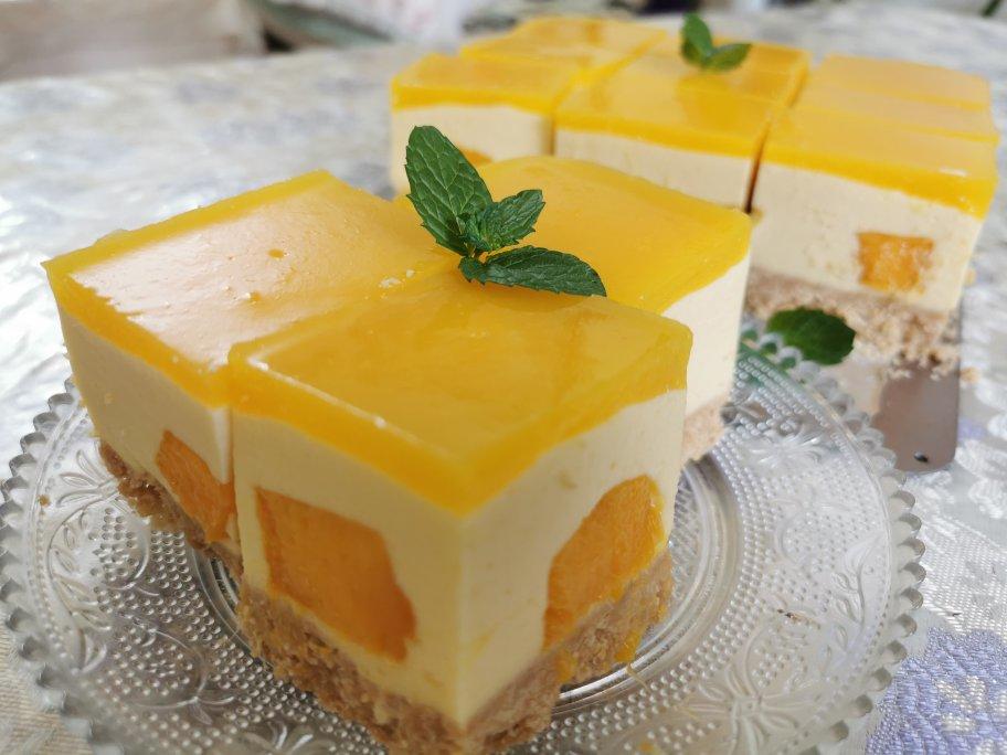 丰心97做的芒果慕斯蛋糕