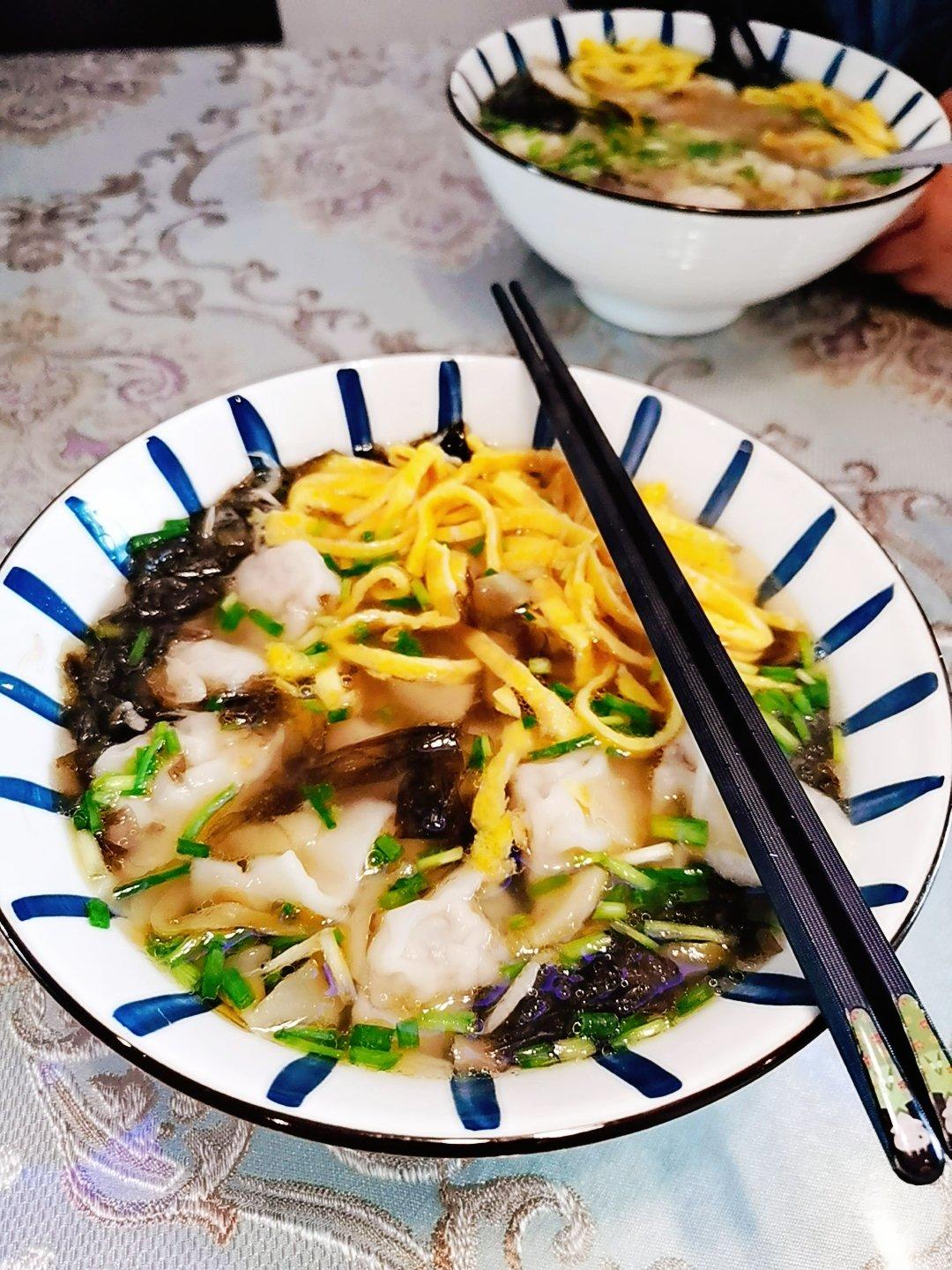 三鲜小馄饨