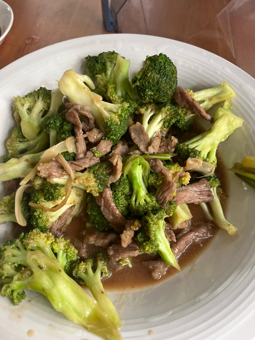 牛肉炒西兰花（可做健身餐）