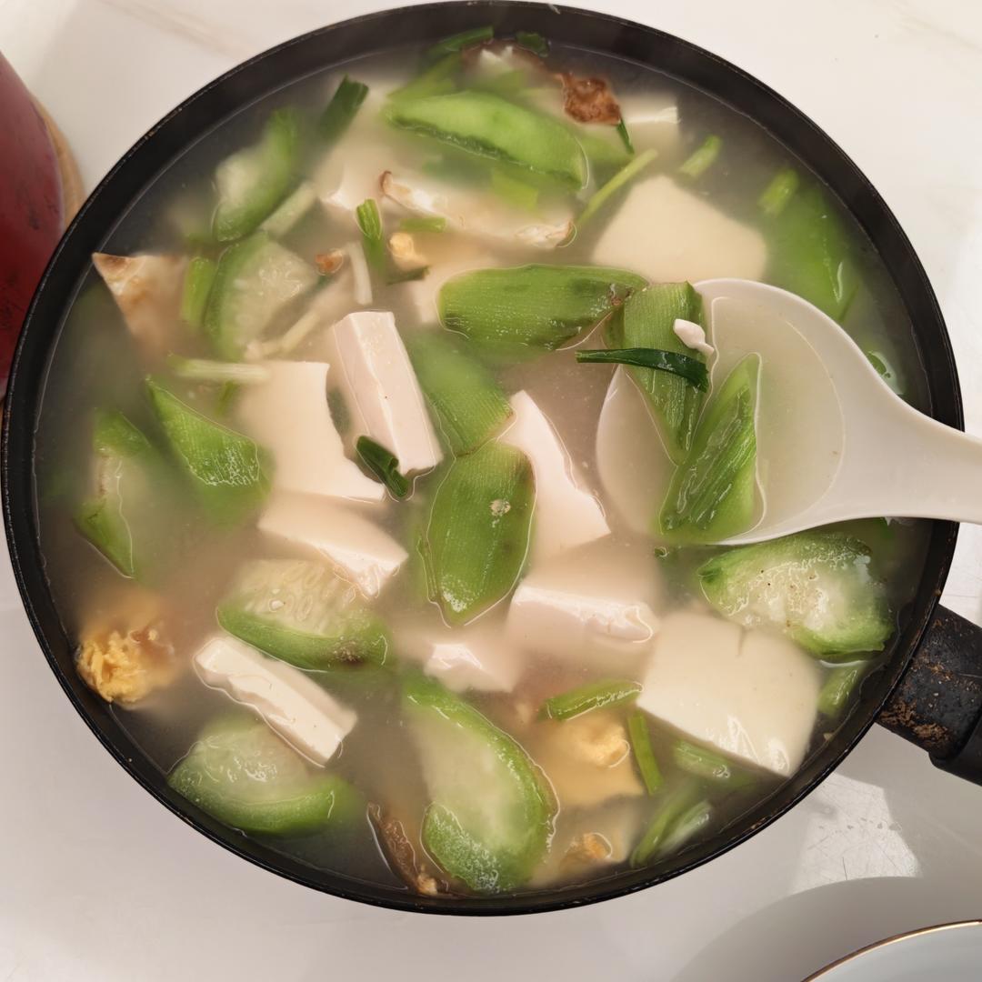 丝瓜豆腐鸡蛋汤